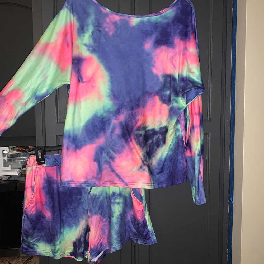 Oversized shirt and shorts